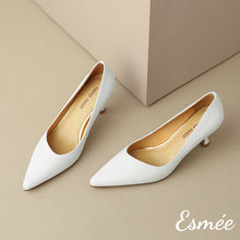 將圖片載入圖庫檢視器 Beige-Leather-High-Heels-product-shots
