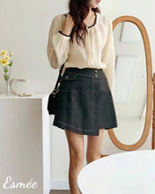 Load image into Gallery viewer, Black-Cotton-Skorts-with-Pocket-Design-model-shots
