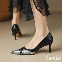 將圖片載入圖庫檢視器 Black-Dual-Color-Leather-High-Heels-with-Snake-Leather-Toe-Cap-model-shots
