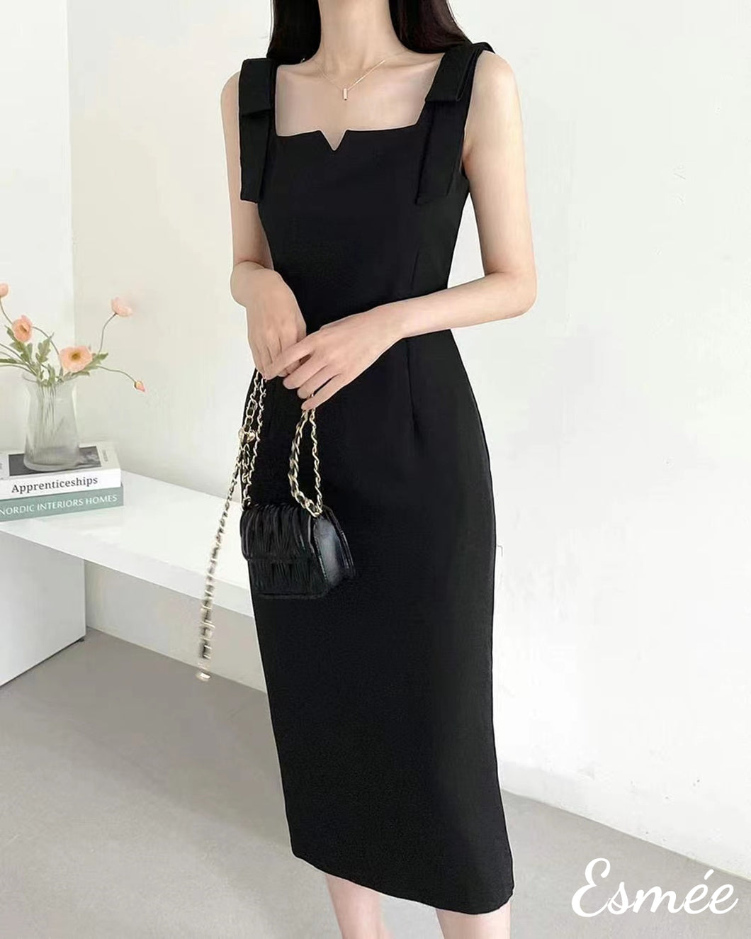 Black-Korean-Cotton-One-Piece-with-Wide-Bow-Knot-Straps-model-shots-1