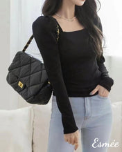 將圖片載入圖庫檢視器 Black-Korean-Cotton-Top-with-Puffed-Sleeves-and-U-Shaped-Neckline-Design-model-shots-1
