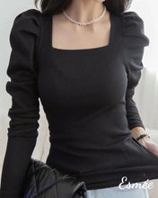 將圖片載入圖庫檢視器 Black-Korean-Cotton-Top-with-Puffed-Sleeves-and-U-Shaped-Neckline-Design-model-shots
