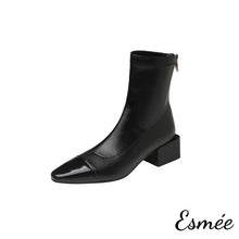 將圖片載入圖庫檢視器 Black-Leather-Ankle-Boots-with-Almond-Toe-and-Block-Heels-product-shots-white-background
