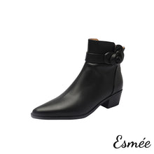 將圖片載入圖庫檢視器 Black-Leather-Ankle-Boots-with-Pointed-Toe-and-Rosebud-Design-product-shots-white-background
