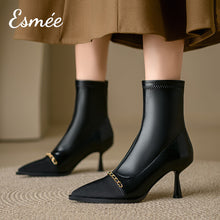 將圖片載入圖庫檢視器 Black-Leather-High-Heel-Ankle-Boots-with-Black-Pointed-Toe-Cap-and-Chain-Design-model-shots
