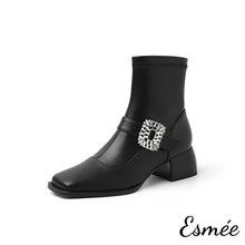 將圖片載入圖庫檢視器 Black-Leather-High-Heel-Ankle-Boots-with-Rhinestone-Buckle-product-shots-white-background
