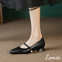 將圖片載入圖庫檢視器 Black-Leather-High-Heel-Maryjanes-with-Pearl-Design-model-shots
