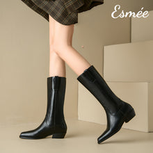 將圖片載入圖庫檢視器 Black-Leather-Long-Boots-with-Almond-Toe-model-shots
