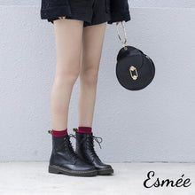 將圖片載入圖庫檢視器 Black-Leather-Marten-Boots-with-Welt-Design-model-shots
