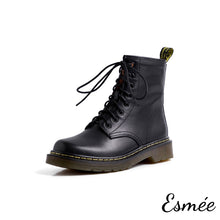 將圖片載入圖庫檢視器 Black-Leather-Marten-Boots-with-Welt-Design-product-shots-white-background
