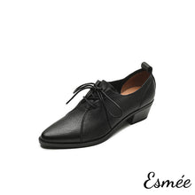 將圖片載入圖庫檢視器 Black-Leather-Pointy-Toe-Oxford-Shoes-with-4.5-cm-block-heels-product-shots-white-background
