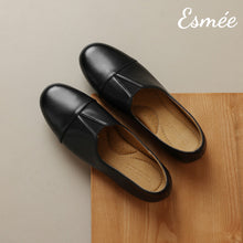 Load image into Gallery viewer, Black-Leather-Round-Toe-Loafers-product-shots
