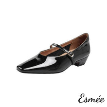 將圖片載入圖庫檢視器 Black-Patent-Leather-Low-Heel-Mary-Jane-product-shots-white-background
