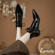 將圖片載入圖庫檢視器 Black-Shiny-Leather-High-Heel-Marten-Boots-with-5cm-Stiletto-model-shots
