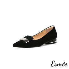 將圖片載入圖庫檢視器 Black-Suede-Flats-with-Suede-Metal-Buckle-product-shots-white-background
