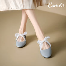 將圖片載入圖庫檢視器 Blue-Leather-Maryjanes-with-Bow-Knot-Design-model-shots-1
