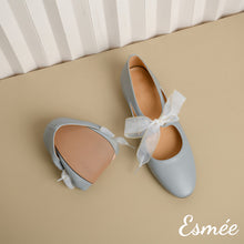 Load image into Gallery viewer, Blue-Leather-Maryjanes-with-Bow-Knot-Design-product-shots
