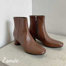 Load image into Gallery viewer, Brown-Leather-Ankle-Boots-with-Cylinder-Heels-product-shots
