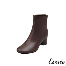 將圖片載入圖庫檢視器 Brown-Leather-Ankle-Boots-with-Round-Toe-and-Cylinder-Heels-product-shots-white-background
