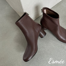 Load image into Gallery viewer, Brown-Leather-Ankle-Boots-with-Round-Toe-and-Cylinder-Heels-product-shots
