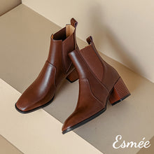 將圖片載入圖庫檢視器 Brown-Leather-Chelsea-High-Heel-Ankle-Boots-product-shots
