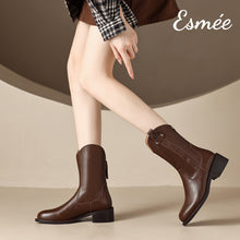 將圖片載入圖庫檢視器 Brown-Leather-Cowboy-Mid-Boots-with-Pull-Straps-Design-model-shots
