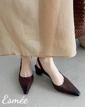 將圖片載入圖庫檢視器 Brown-Leather-High-Heel-D_Orsay-Slingback-model-shots
