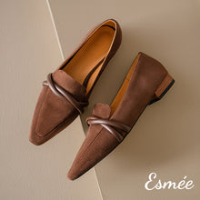 將圖片載入圖庫檢視器 Brown-Suede-Loafers-with-Leather-Straps-Design-product-shots
