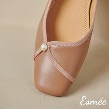 Load image into Gallery viewer, Extra-Soft-Leather-Ballerina-with-Pearl-Design-product-shots-detail
