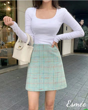 將圖片載入圖庫檢視器 Green-Korean-Tweed-Fabrics-A-Line-Skirt-model-shots
