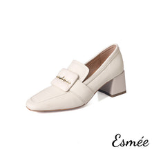 將圖片載入圖庫檢視器 Ivory-Lambskin-Leather-High-Heel-Loafers-with-Leather-Ornaments-product-shots-white-background
