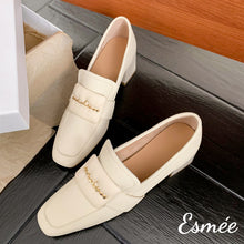 將圖片載入圖庫檢視器 Ivory-Lambskin-Leather-High-Heel-Loafers-with-Leather-Ornaments-product-shots
