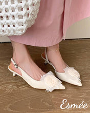 將圖片載入圖庫檢視器 Ivory-Leather-High-Heel-D_Orsay-Sandals-with-Flower-Design-model-shots
