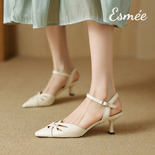 將圖片載入圖庫檢視器 Ivory-Leather-High-Heel-Sandals-with-Woven-Design-model-shots
