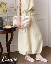 將圖片載入圖庫檢視器 Ivory-Leather-Roman-Sandals-with-T-Strap-Design-modle-shots1
