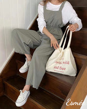 將圖片載入圖庫檢視器 Khaki-Korean-Cotton-One-Piece-Pants-with-Elasticated-Waistband-model-shots-1
