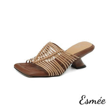 將圖片載入圖庫檢視器 Khaki-Leather-High-Heel-Mules-with-Woven-Design-product-shots-white-background
