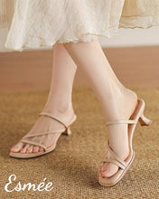 將圖片載入圖庫檢視器 Khaki-Leather-High-Heel-Sandals-with-Cushioned-Insole-Design-model-shots
