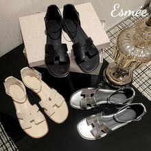 將圖片載入圖庫檢視器 Leather-Flat-Sandals-with-Ankle-Straps-product-shots
