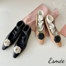 Load image into Gallery viewer, Leather-Flats-with-Dual-Color-Flower-Design-product-shots
