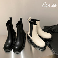 將圖片載入圖庫檢視器 Leather-Mid-Chelsea-Boot-with-Thickened-Outsole-product-shots
