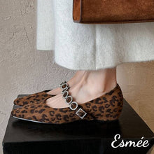 將圖片載入圖庫檢視器 Leopard-Suede-Maryjanes-with-Rhinestone-Straps-and-3-cm-Invisible-Increased-Height-Design-model-shots
