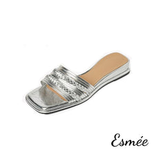 將圖片載入圖庫檢視器 Silver-Leather-Flat-Sandals-with-Woven-Straps-product-shots-white-background
