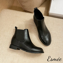 將圖片載入圖庫檢視器 Invisible Increased-height 7cm Chelsea Boots
