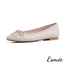 將圖片載入圖庫檢視器 Beige-Leather-Ballet-Flats-with-Bow-Knot-product-shots-white-background
