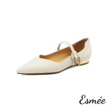 將圖片載入圖庫檢視器 Beige-Leather-Maryjanes-with-Metal-Buckle-product-shots-white-background
