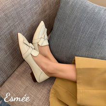 Load image into Gallery viewer, Beige-leather-pointed-toe-loafers-with-artful-knots-model-shots
