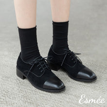 Load image into Gallery viewer, Black-Dual-Color-Leather-and-Suede-Oxford-Shoes-model-shots
