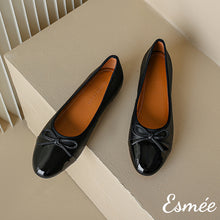 Load image into Gallery viewer, Black-Leather-Ballerina-Flats-with-Bow-Knot-and-Black-Toe-Cap-product-shots
