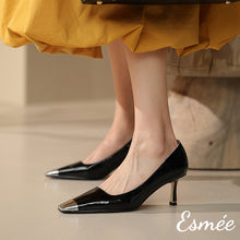 將圖片載入圖庫檢視器 Black-Patent-Leather-High-Heels-with-Silver-Toe-Cap-model-shots
